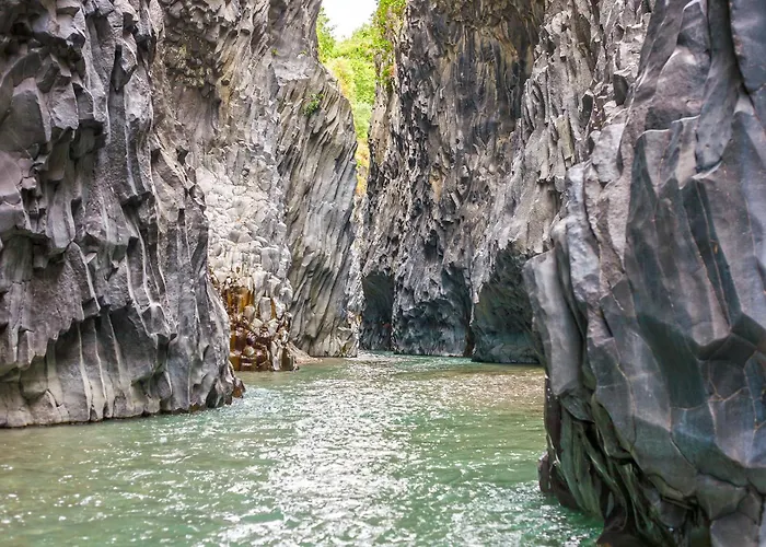 Oikia Naxos * Giardini Naxos