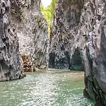 Oikia Naxos * Джардіні-Наксос